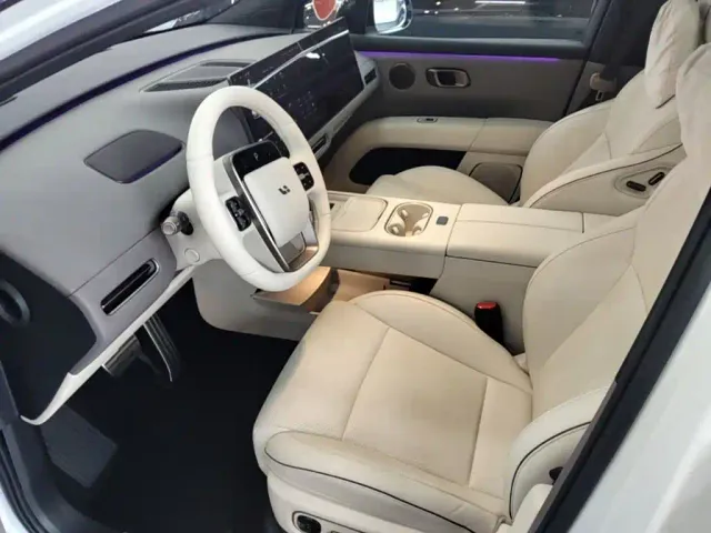 Li Auto i6 — Фото автомобиля 14