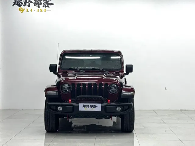 Jeep Wrangler — Фото автомобиля 2