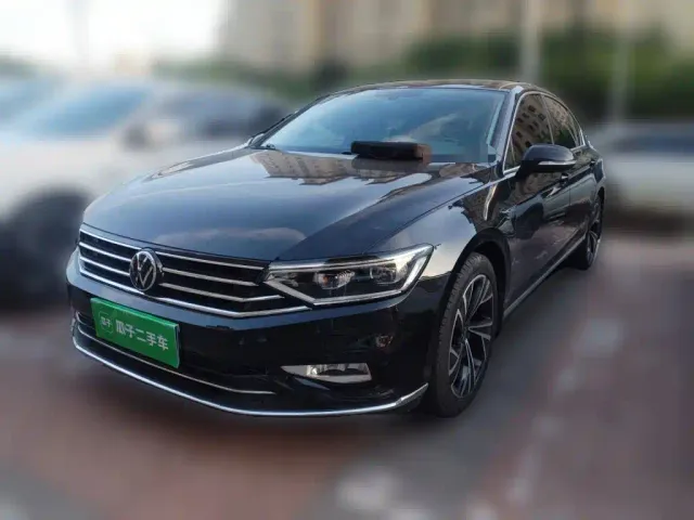 Фотография автомобиля — Volkswagen Magotan