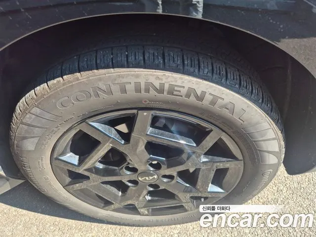 Kia Carnival Generation 4 — Фото автомобиля 12