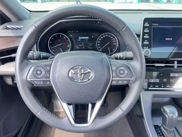 Toyota Avalon — Фото автомобиля 12