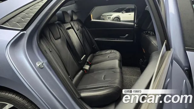 Hyundai Avante CN7 — Фото автомобиля 16