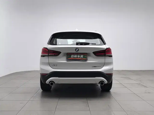 BMW X1 — Фото автомобиля 4