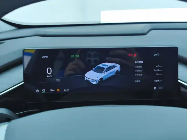 Geely Galaxy L6 — Фото автомобиля 14