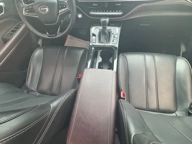 GAC Trumpchi M6 — Фото автомобиля 14