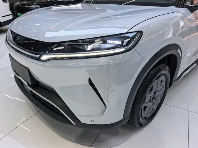 BYD Yuan UP — Фото автомобиля 4