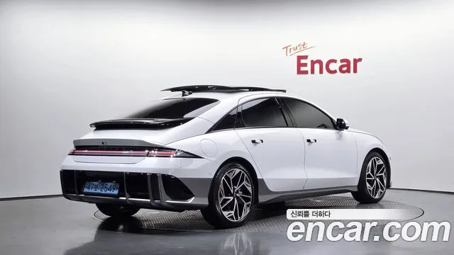 Hyundai Ioniq 6 — Фото автомобиля 2