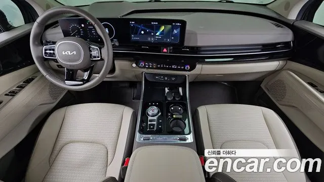 Kia Carnival Generation 4 — Фото автомобиля 7