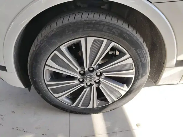 Buick E5 — Фото автомобиля 22