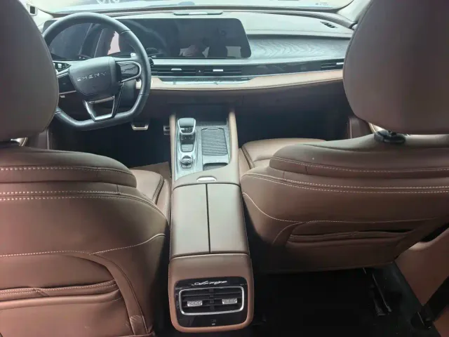 Chery Arrizo 8 — Фото автомобиля 6