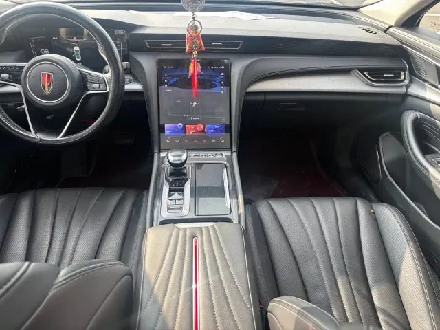 Hongqi H5 — Фото автомобиля 8