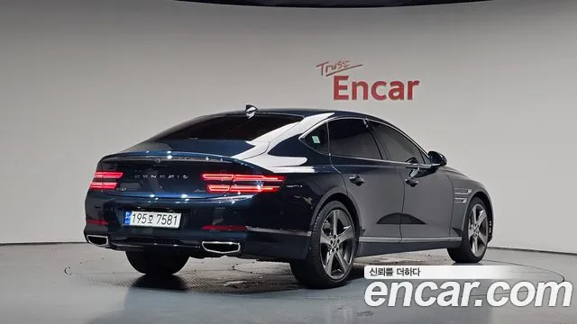 Genesis G80 Бензин 3.5 турбо AWD — Фото автомобиля 2