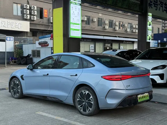 BYD Seal — Фото автомобиля 12