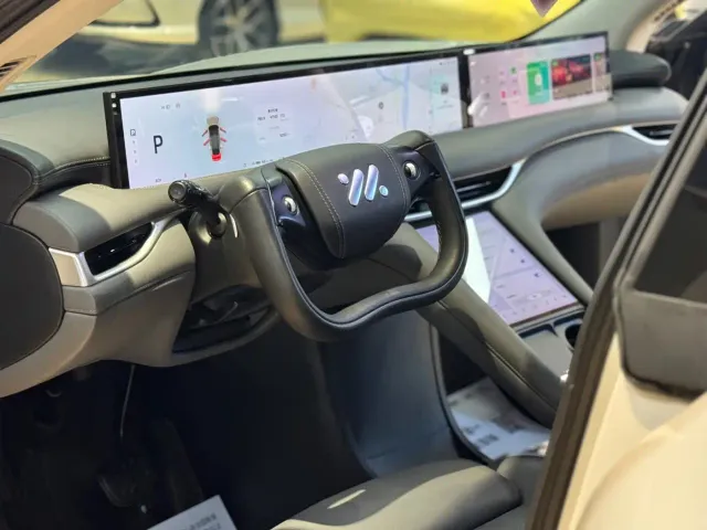 IM Motors LS6 — Фото автомобиля 7