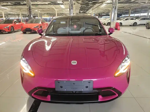 Xiaomi SU7 — Фото автомобиля 2