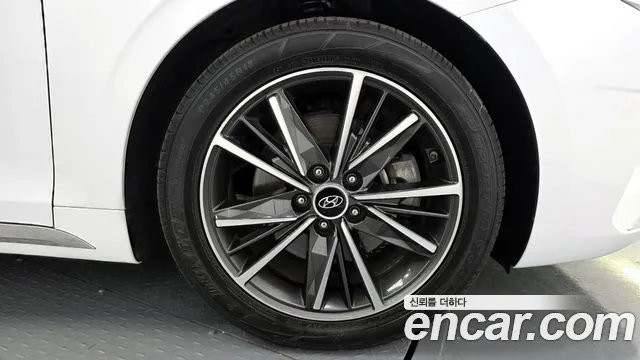 Hyundai Grandeur Новый Grandeur IG — Фото автомобиля 17