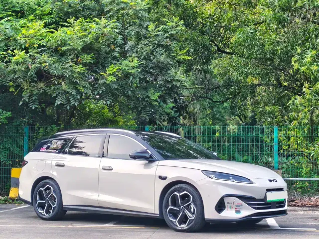 BYD Seal 06 DM-i Touring — Фото автомобиля 2