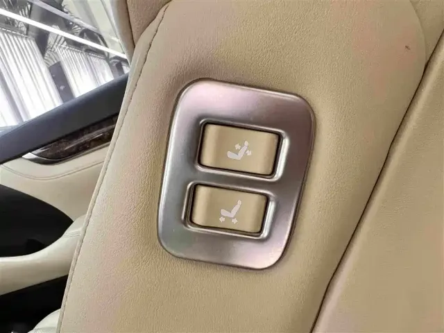 Toyota Alphard — Фото автомобиля 17