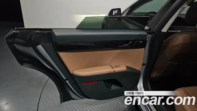 Hyundai Grandeur GN7 — Фото автомобиля 14