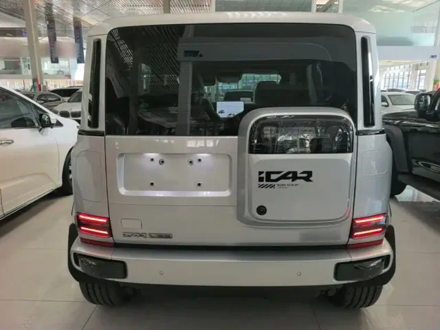 iCAR V23 — Фото автомобиля 5