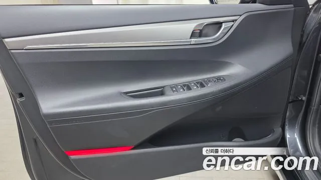 Hyundai Grandeur Premium — Фото автомобиля 24