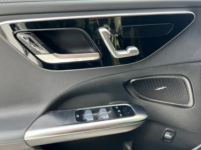Mercedes-Benz C-Class — Фото автомобиля 19