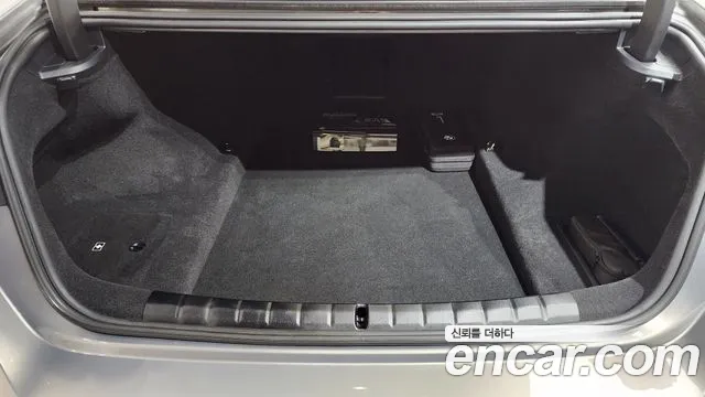 BMW 7-Series 7 серия (G70) 740i xDrive M Sport — Фото автомобиля 15