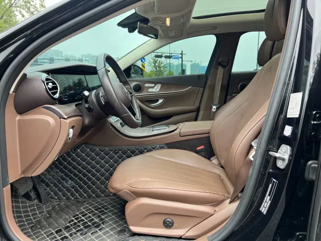 Mercedes-Benz E-Class — Фото автомобиля 13