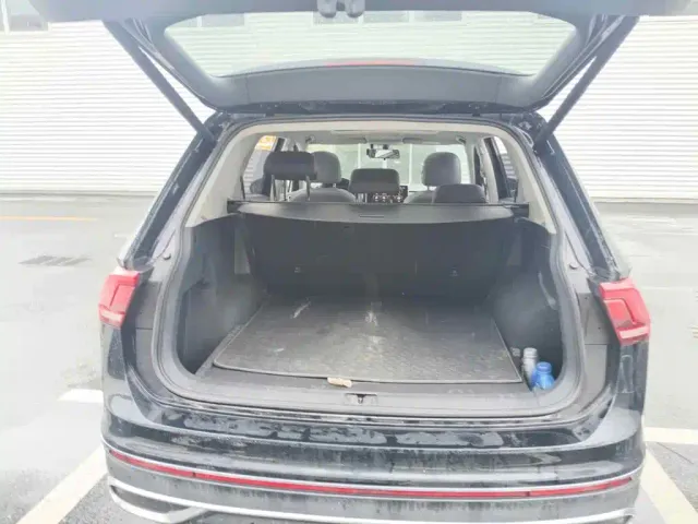 Volkswagen Tiguan L — Фото автомобиля 5
