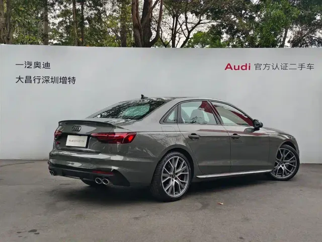 Audi S4 — Фото автомобиля 5