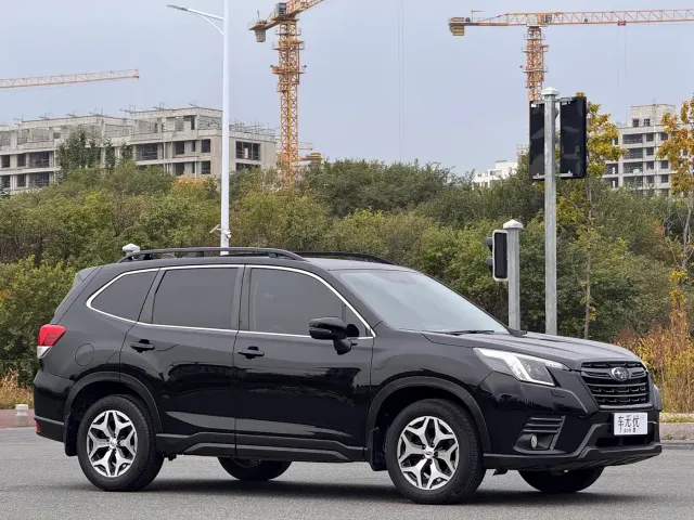 Subaru Forester 2022 2.0i AWD Luxury Edition — Фото автомобиля 3