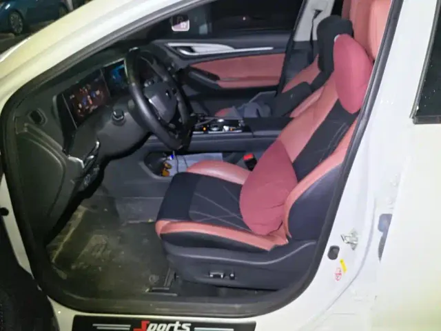 Changan Eado — Фото автомобиля 9