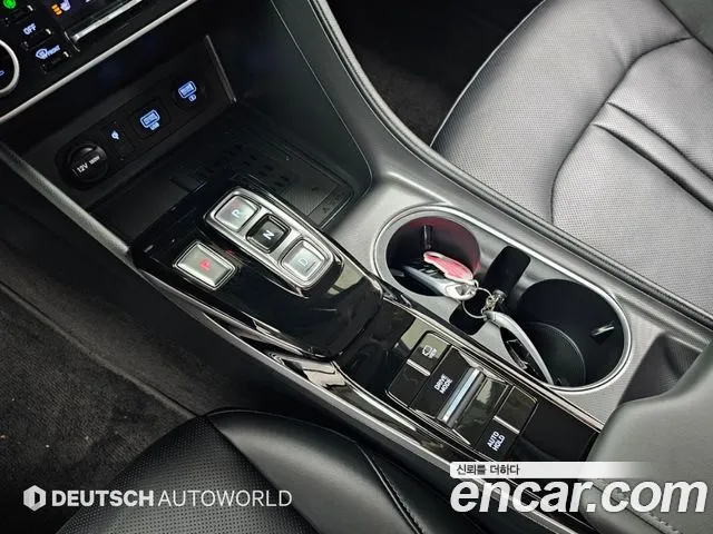 Hyundai Sonata — Фото автомобиля 9