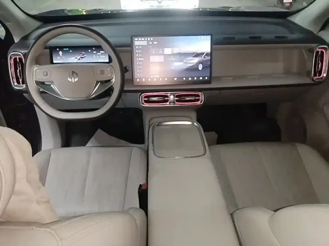 Leapmotor B10 — Фото автомобиля 9