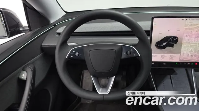 Tesla Model Y — Фото автомобиля 18