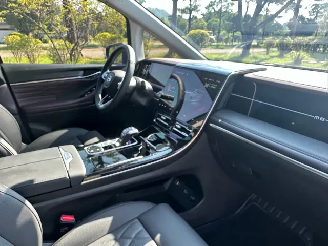 GAC Trumpchi M8 — Фото автомобиля 16