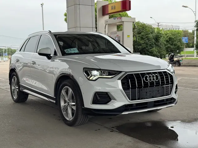 Audi Q3 — Фото автомобиля 3
