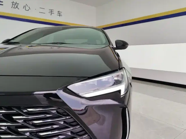 Buick Regal — Фото автомобиля 5