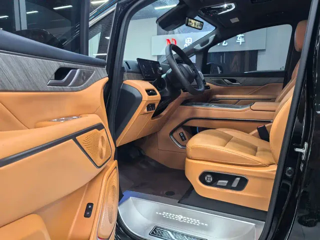 Wey Alpine — Фото автомобиля 4