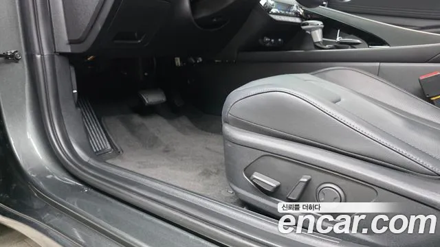 Hyundai AVANTE Avante (CN7) — Фото автомобиля 18