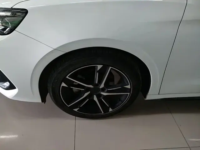 Geely Binrui — Фото автомобиля 22