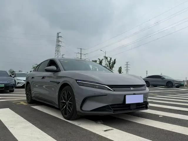 BYD Han — Фото автомобиля 3