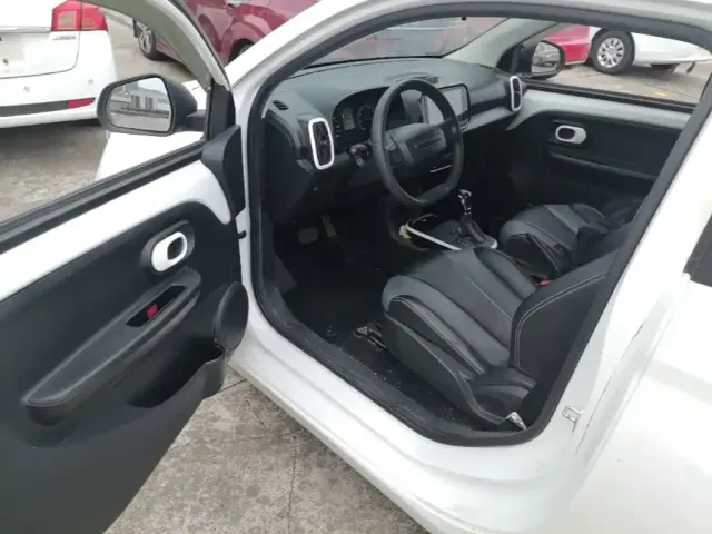 Roewe Clever — Фото автомобиля 15