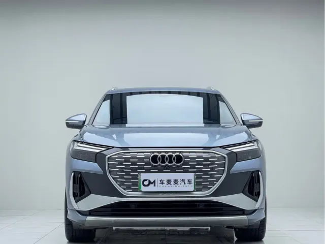 Audi Q4 e-tron — Фото автомобиля 2