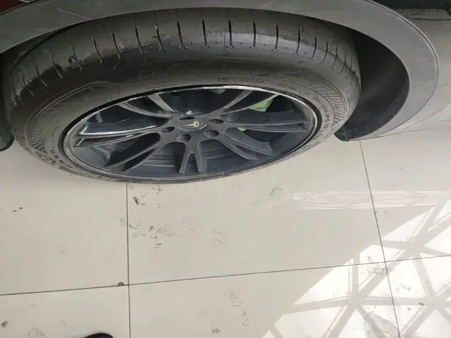 Tesla Model Y — Фото автомобиля 22