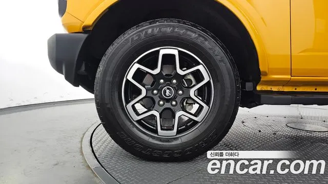 Ford Bronco — Фото автомобиля 21