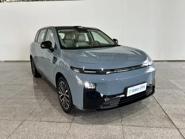 Leapmotor B10 — Фото автомобиля 15
