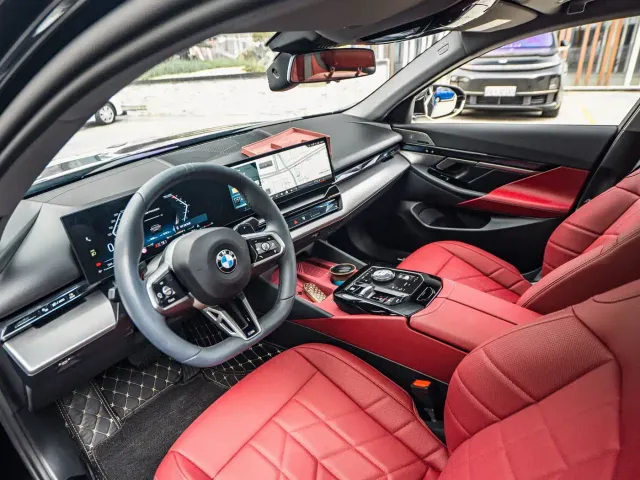 BMW 5 Series — Фото автомобиля 6