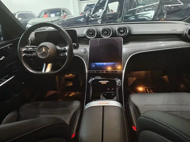 Mercedes-Benz C-Class — Фото автомобиля 6