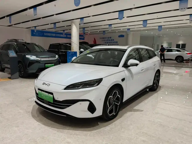 Фотография автомобиля — BYD Seal 06 DM-i Touring